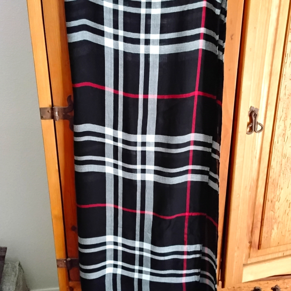 FAUX BURBERRY WRAP